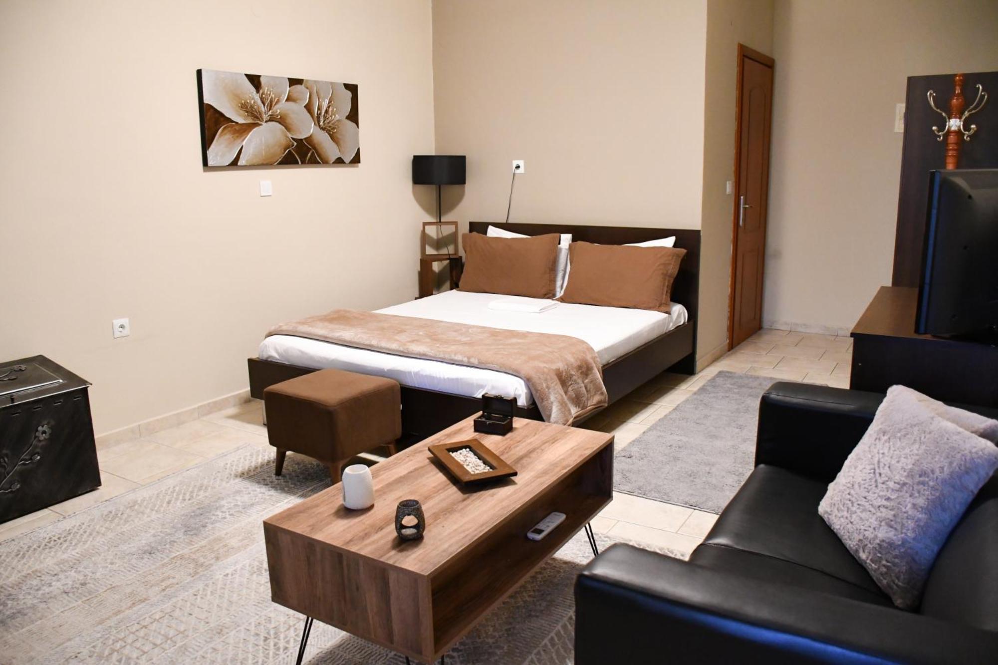 Toula Rooms Ángistron Exterior foto