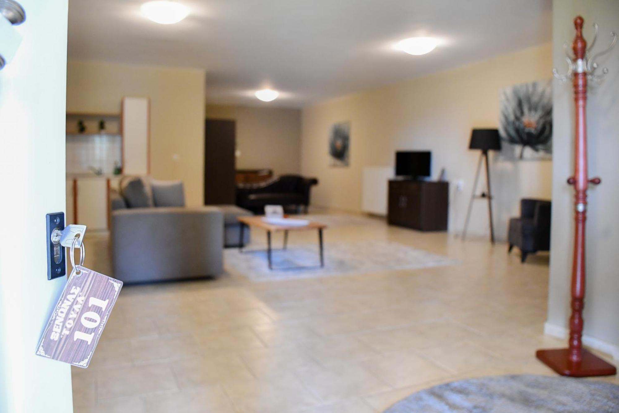 Toula Rooms Ángistron Exterior foto