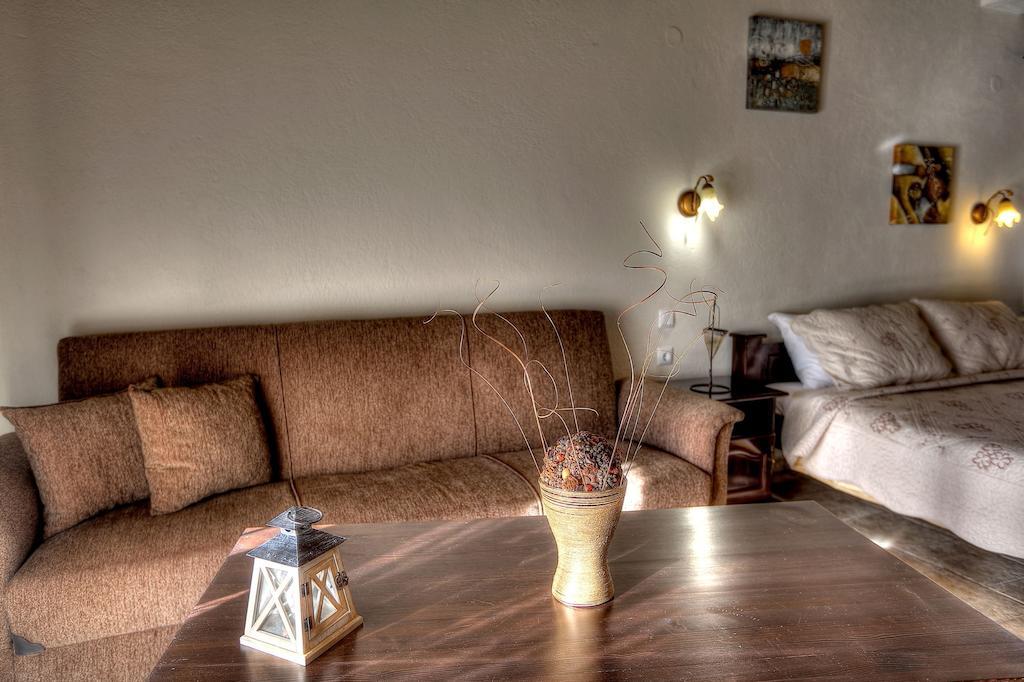 Toula Rooms Ángistron Cameră foto
